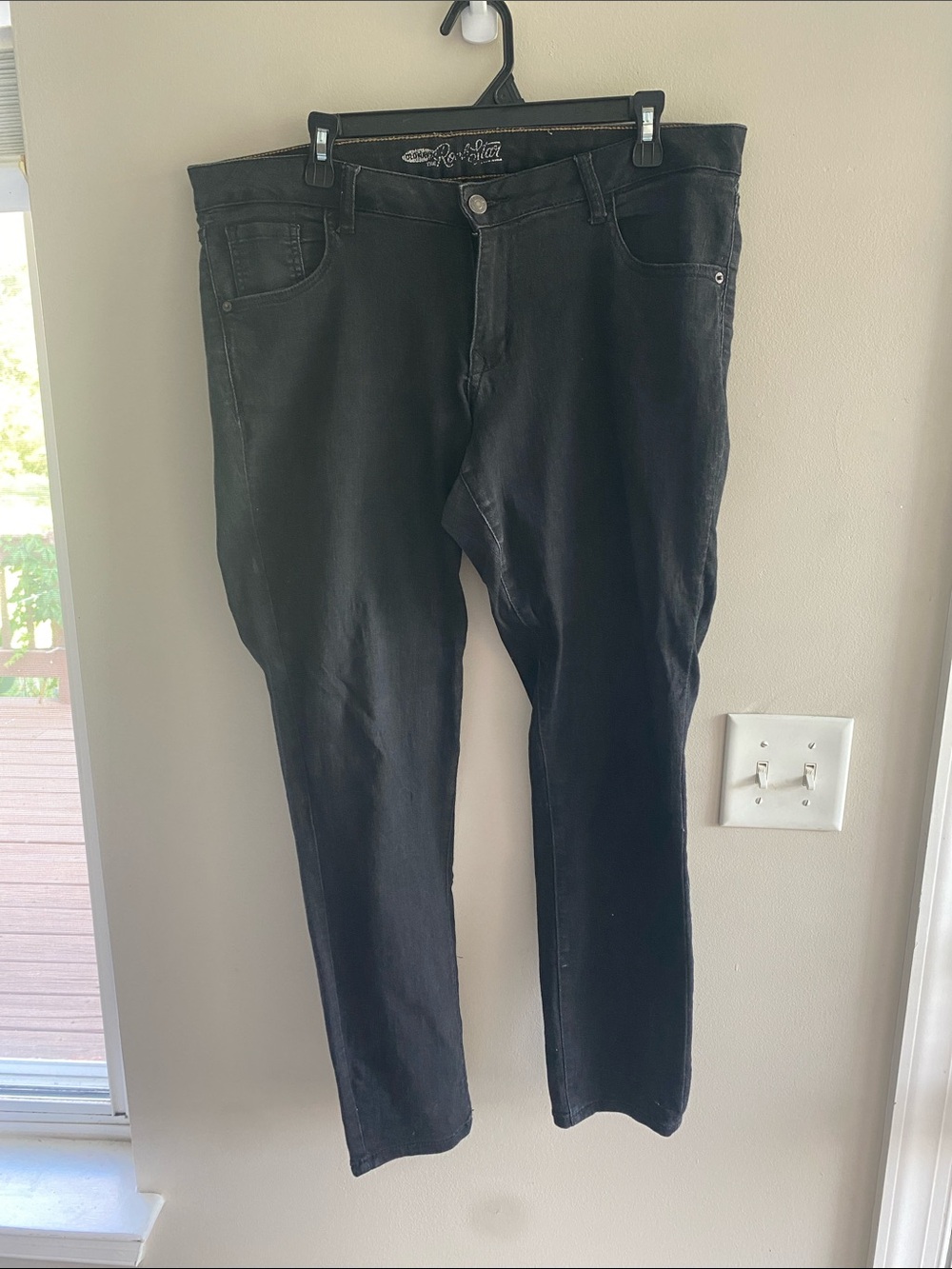 Old Navy Black Slim Straight Men’s Jeans